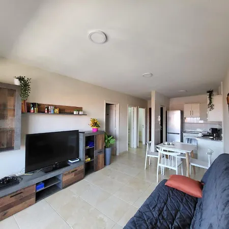 Apartamento Centrico En Candelaria, Con Piscina. Apartment *