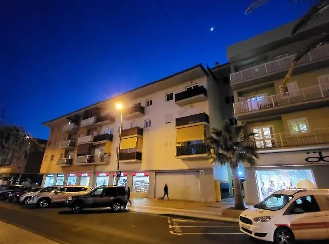 Διαμέρισμα Centrico En Candelaria, Con Piscina.