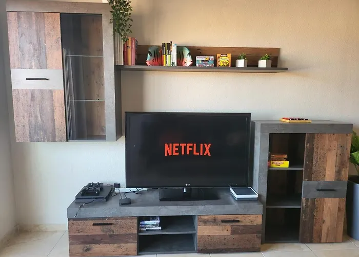 Centrico En Candelaria, Con Piscina.